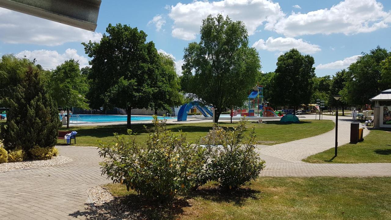 Zafir Sziget Apartman Sárvár Εξωτερικό φωτογραφία