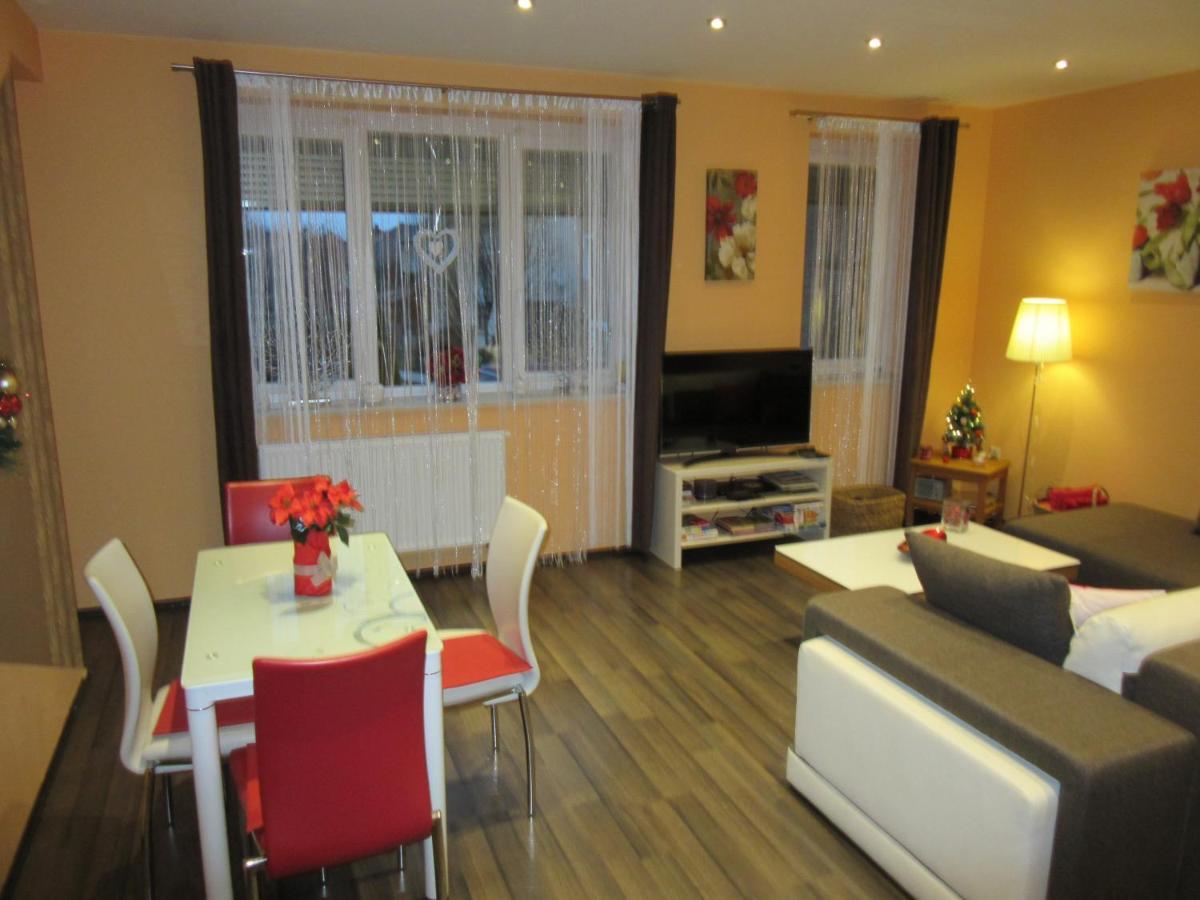 Zafir Sziget Apartman Sárvár Εξωτερικό φωτογραφία